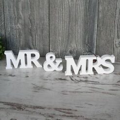 svadobna dekoracia mr and mrs