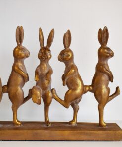 5 Tancujúcich zajacov