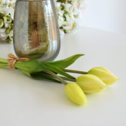 silikónové tulipány biele