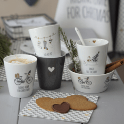 Porcelánový hrnček so srdiečkom 330ml sivý