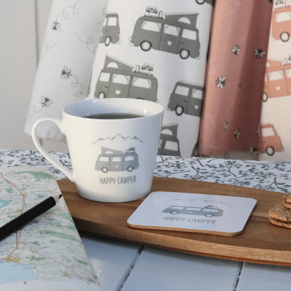 Porcelánový hrnček HAPPY CAMPER