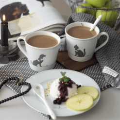 Porcelánový hrnček so psíkom