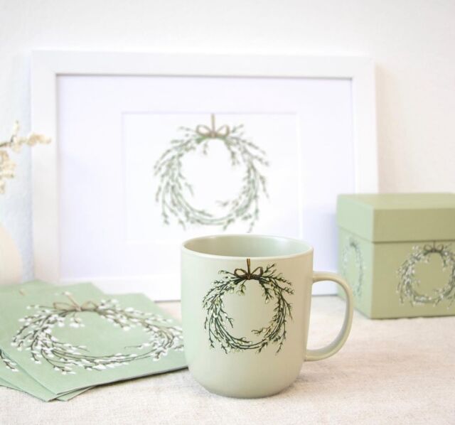 ❄️☕ Zahrej sa štýlovo! ✨ 
Naše vianočné hrnčeky sú ako stvorené na horúcu čokoládu, voňavý čaj alebo sladké chvíle pri krbe. 🎄🎁

🎅🏼 Perfektný darček pre teba aj tvojich blízkych! 🎁💖
👉 Ktorý je tvoj favorit?

#VianočnéMomentky #HrnčekySoŠtýlom #TeploDomova